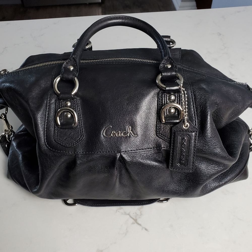 Coach medium leather purse